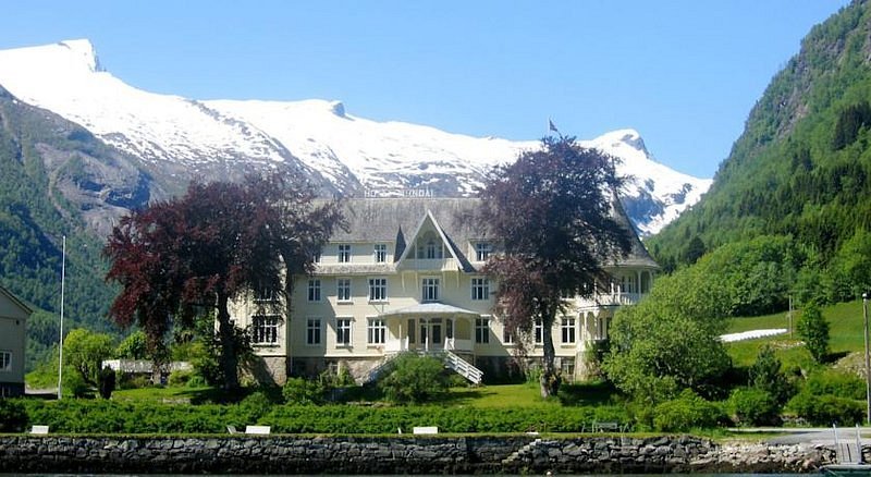 Hotel Mundal, Norwegian Hotel Management
