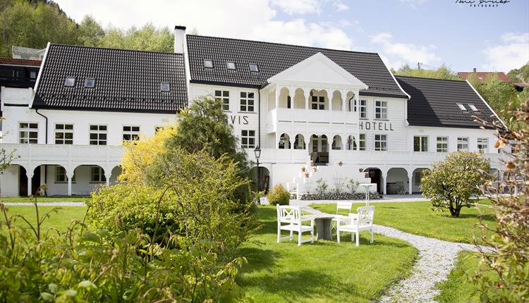 Tørvis hotell, Norwegian Hotel Management